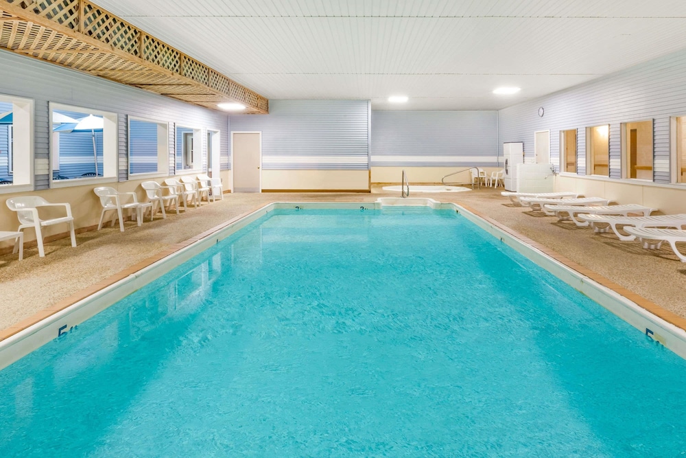 Days Inn By Wyndham Alpena 18/28