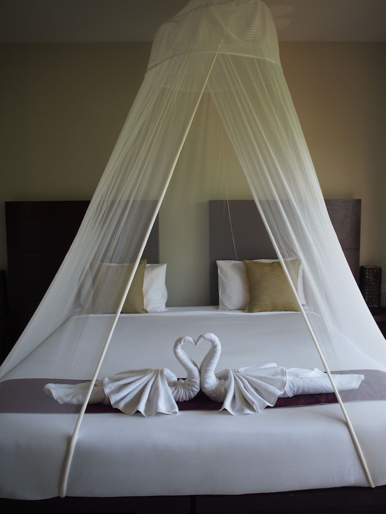 SUPERIOR, DOUBLE BED