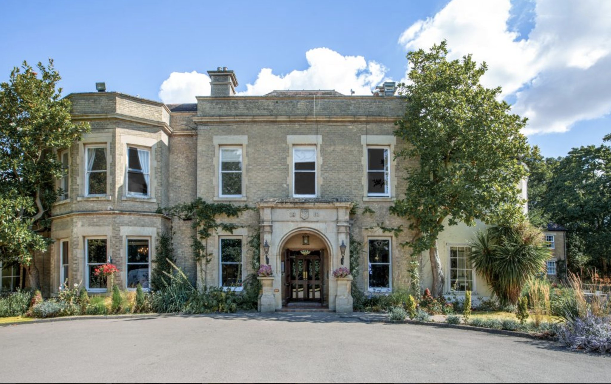 Woodlands Manor 87/100