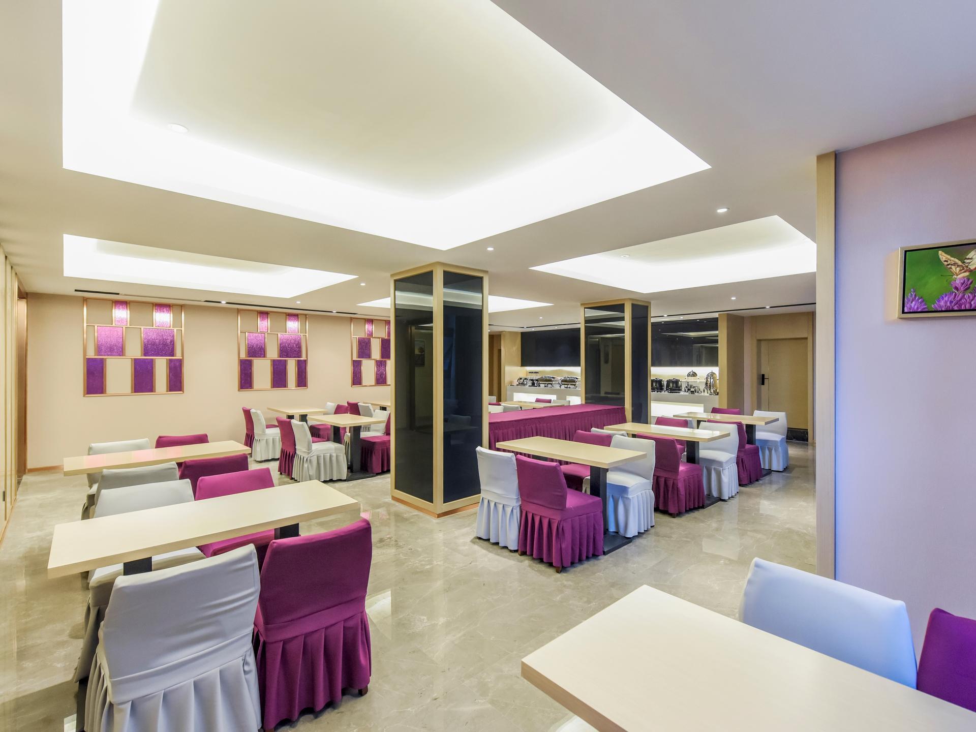 Lavande Hotel (Chongqing Nanping Pedestrian Street Wanda Plaza) 40/45