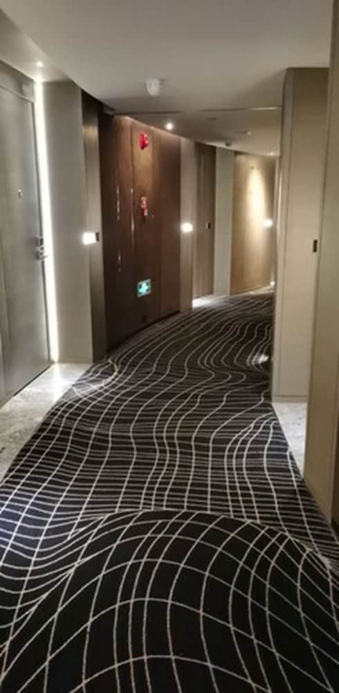 Mercure Hangzhou Qianjiang 27/67