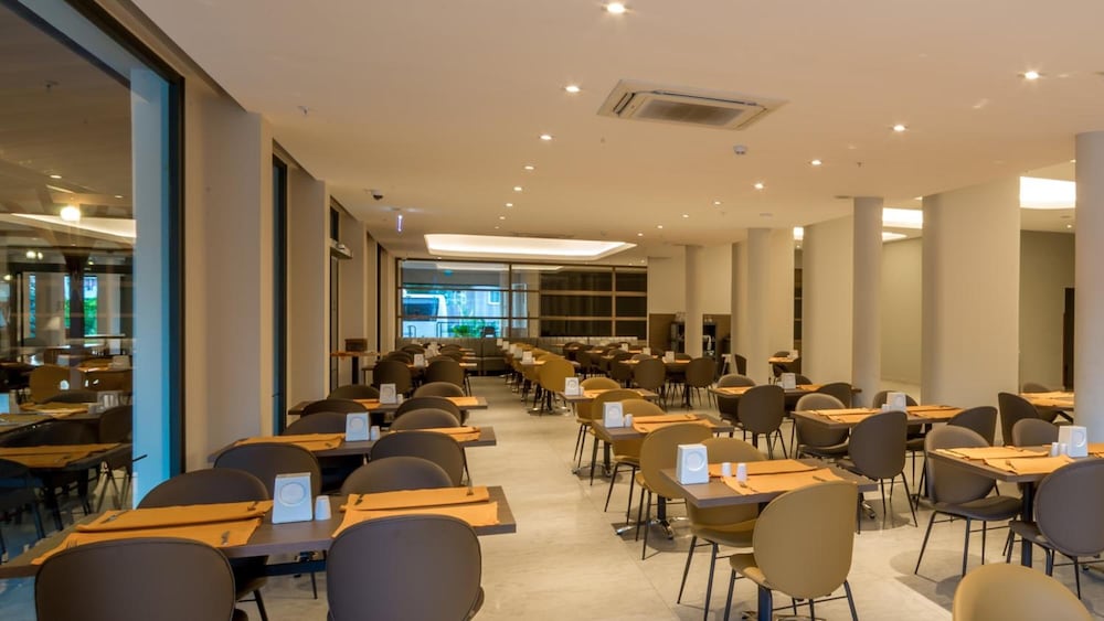 Julian Club Hotel 46/64
