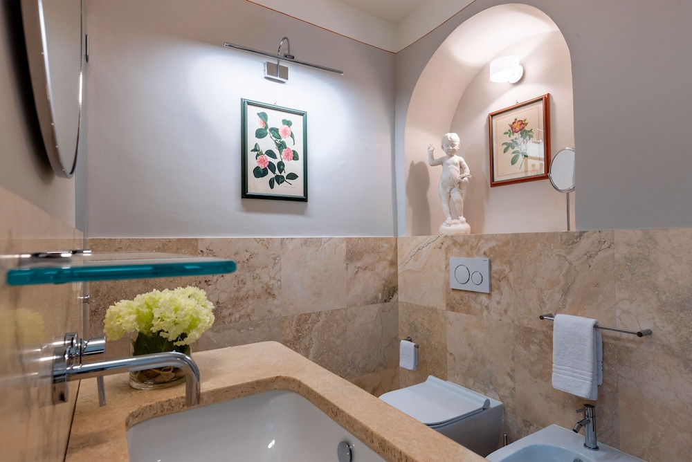 Genteel Home Piazza Pitti 37/43