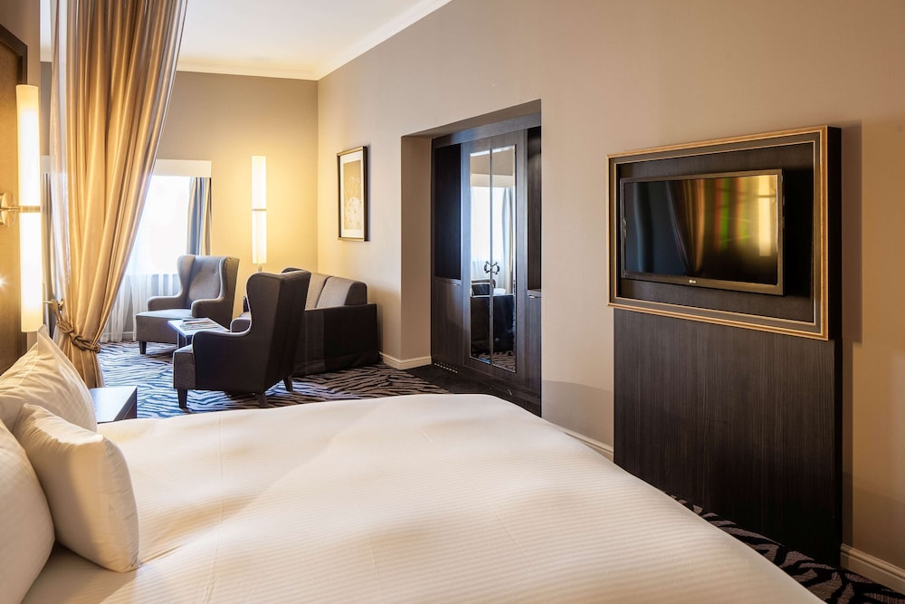 Doubletree By Hilton Edinburgh City Centre 23/64