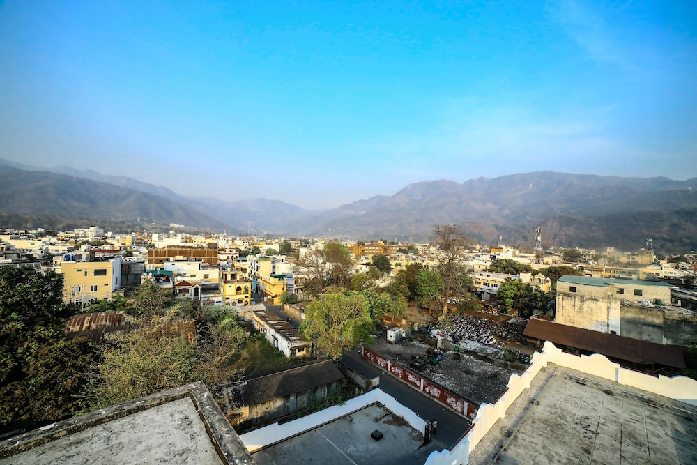 Hotel Neeraj Bhawan 17/20