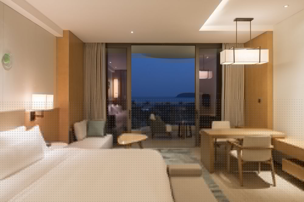 THE WESTIN SHIMEI BAY RESORT 12/70