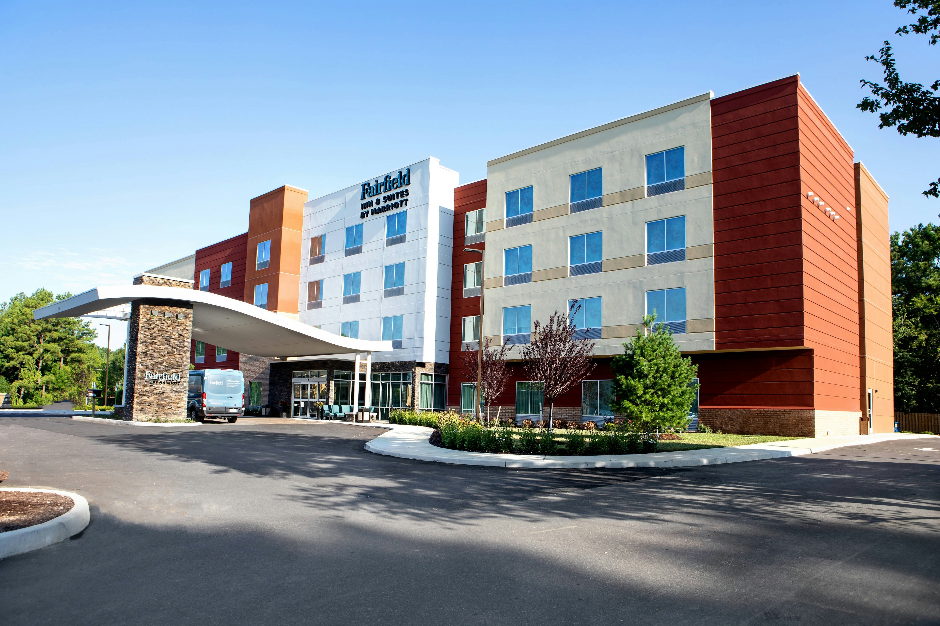 Fairfield Inn & Suites By Marriott Richmond Airport 47/48