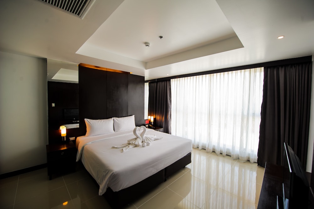 SUITE, SEA VIEW, CORNER