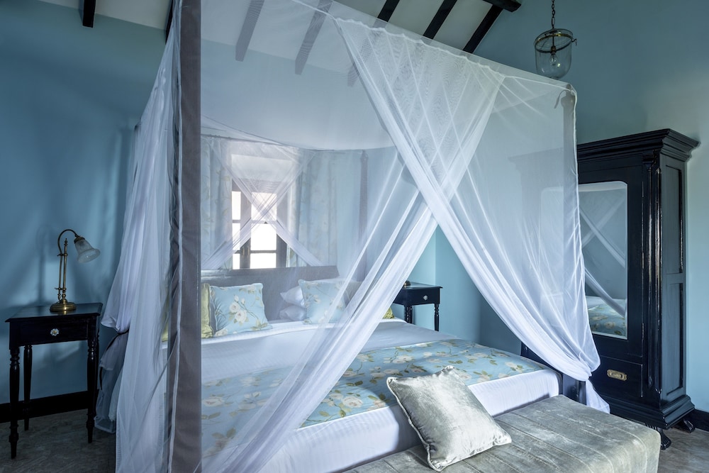 Fort Tiracol Heritage Hotel 15/50