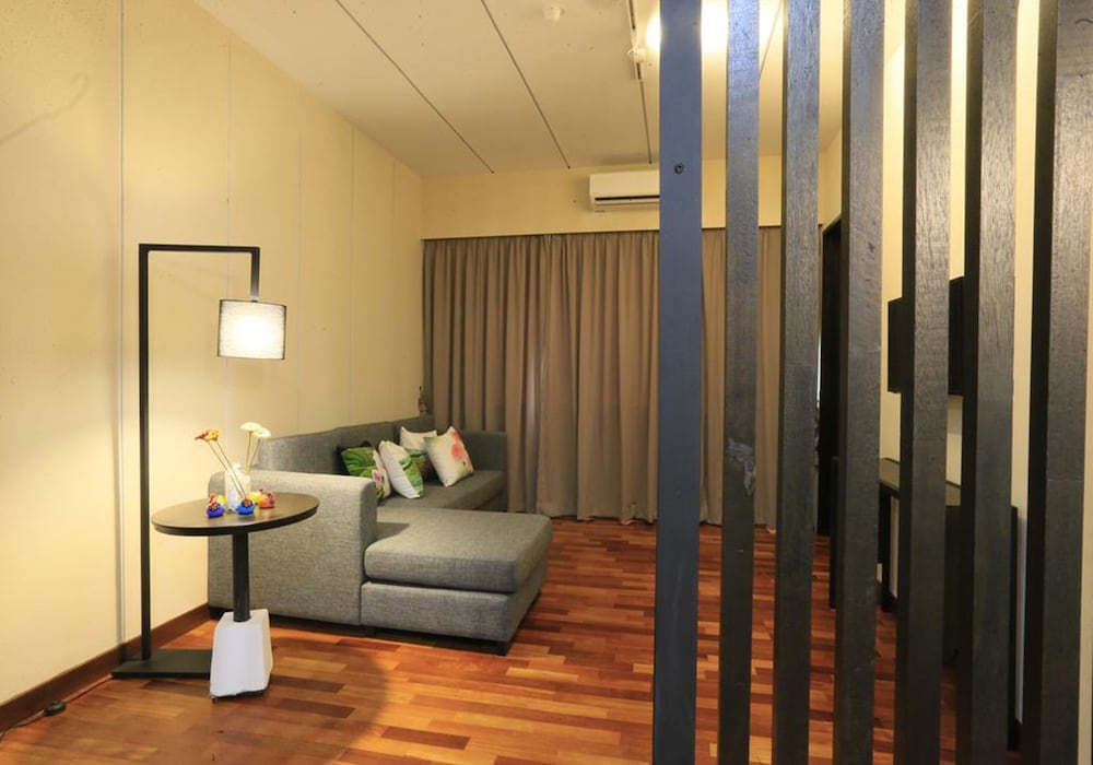 VI Boutique Hotel 31/36
