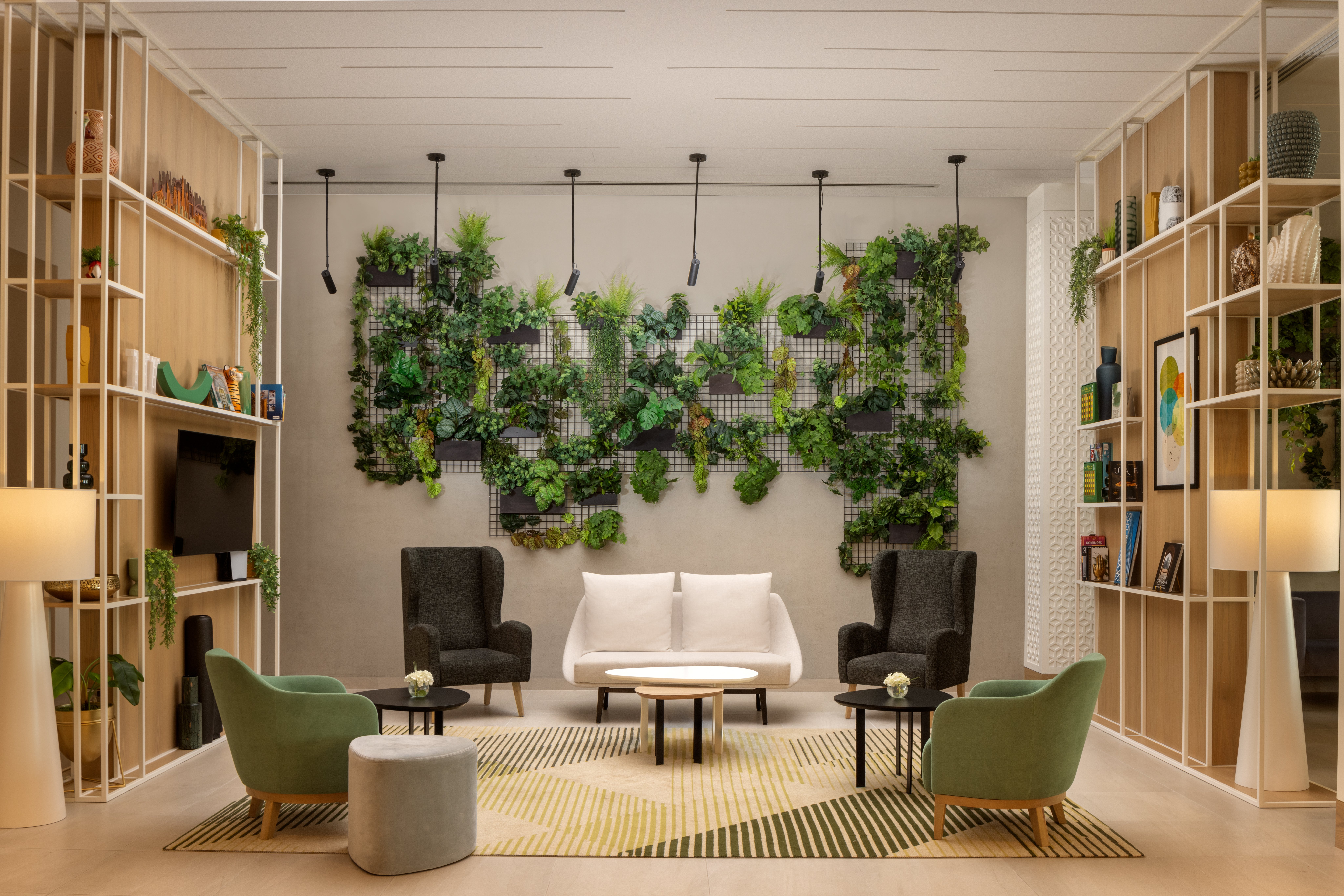 Holiday Inn Dubai Business Bay 35/54