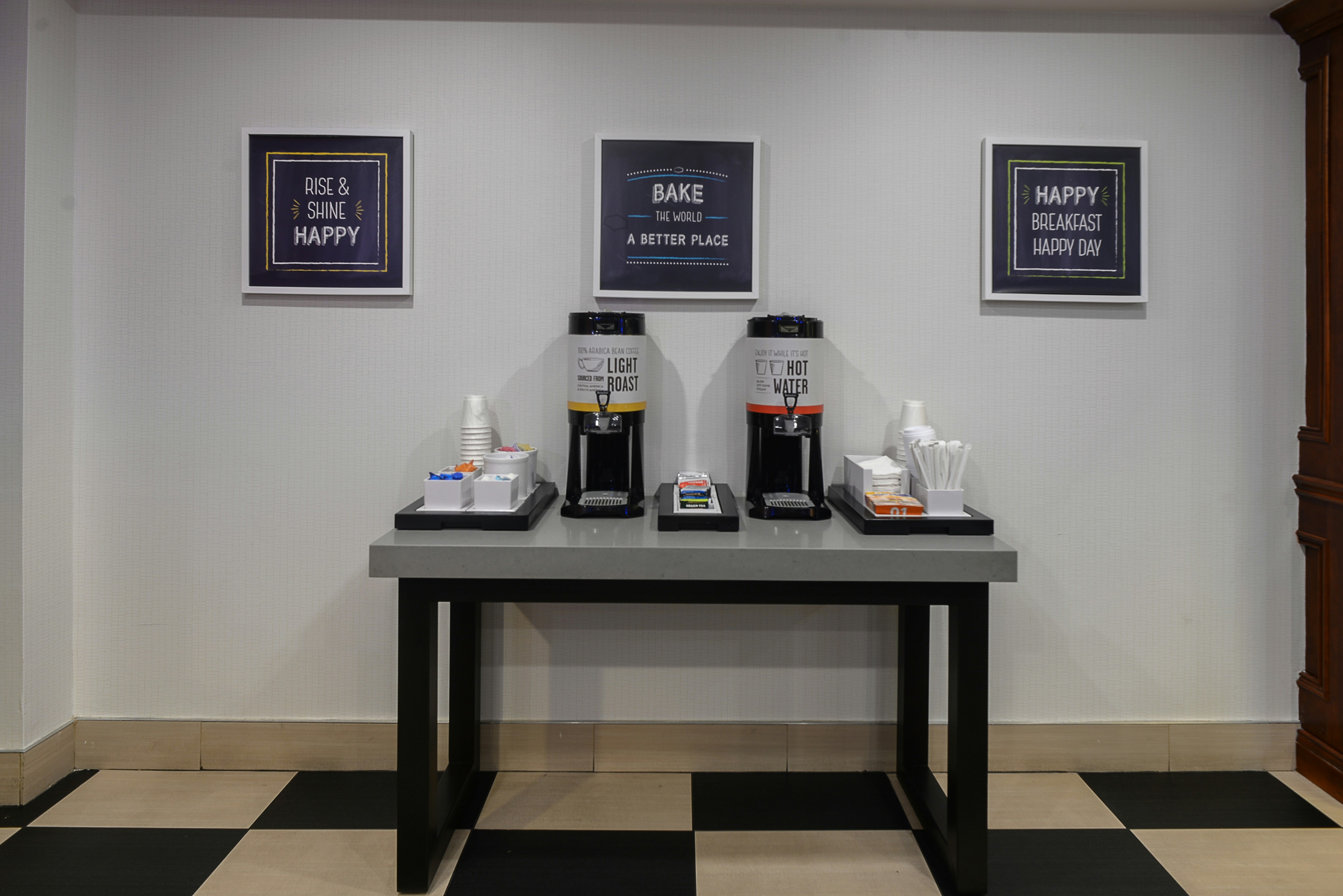 Hampton Inn Suites Atl Six Flags 48/61