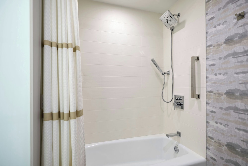 غرفة بسرير مزدوج، Marriott Meadowview Conference Resort Convention Center 8/9