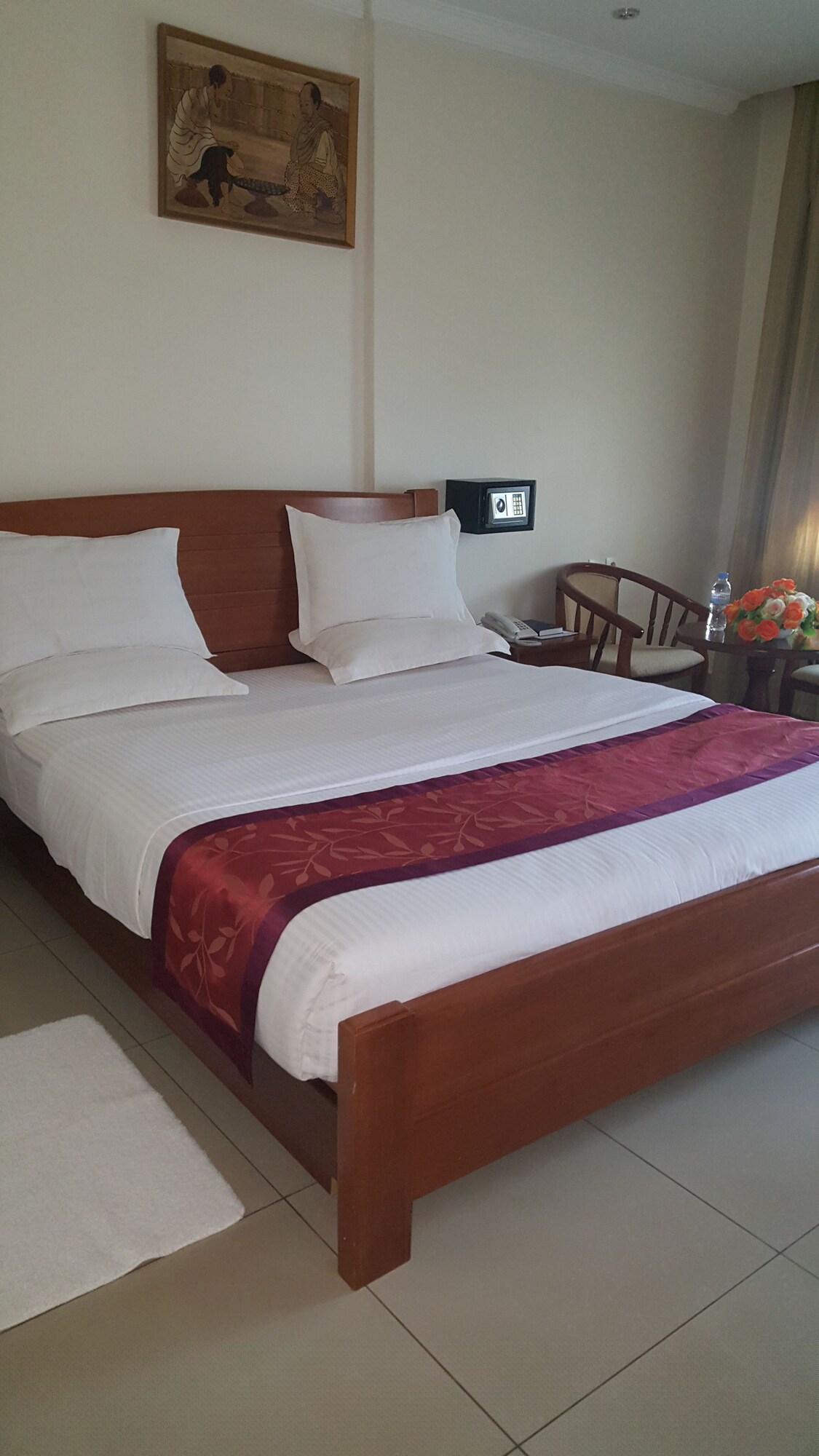 STANDARD, DOUBLE BED, CITY VIEW