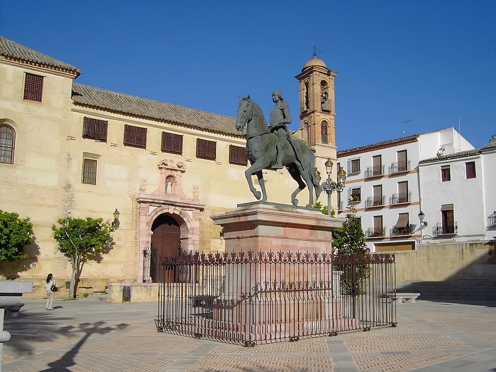 Hospederia Colon Antequera 46/50