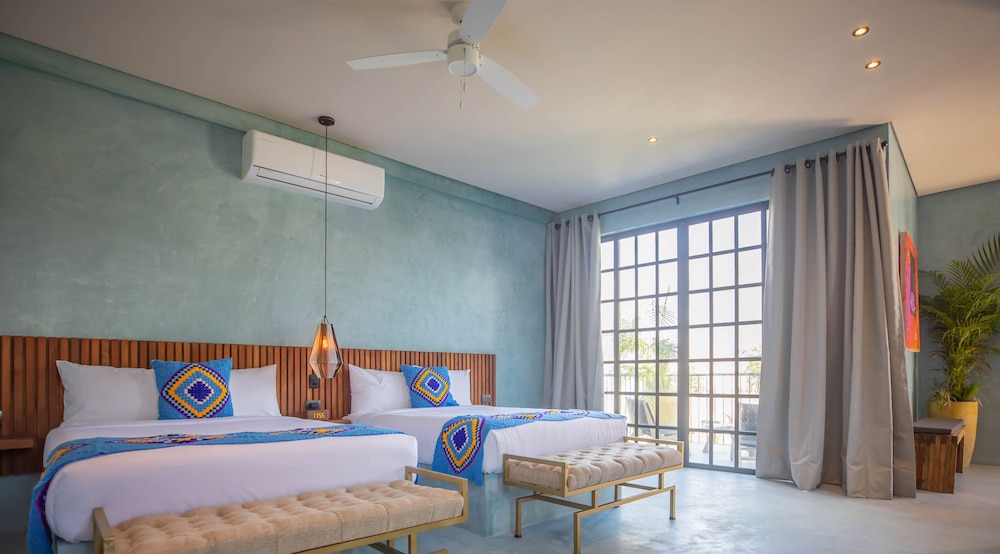 ROOM, DOUBLE BED, BALCONY