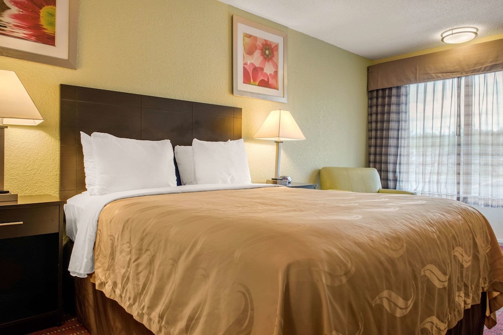 Quality Inn Huntingburg - Jasper 8/37