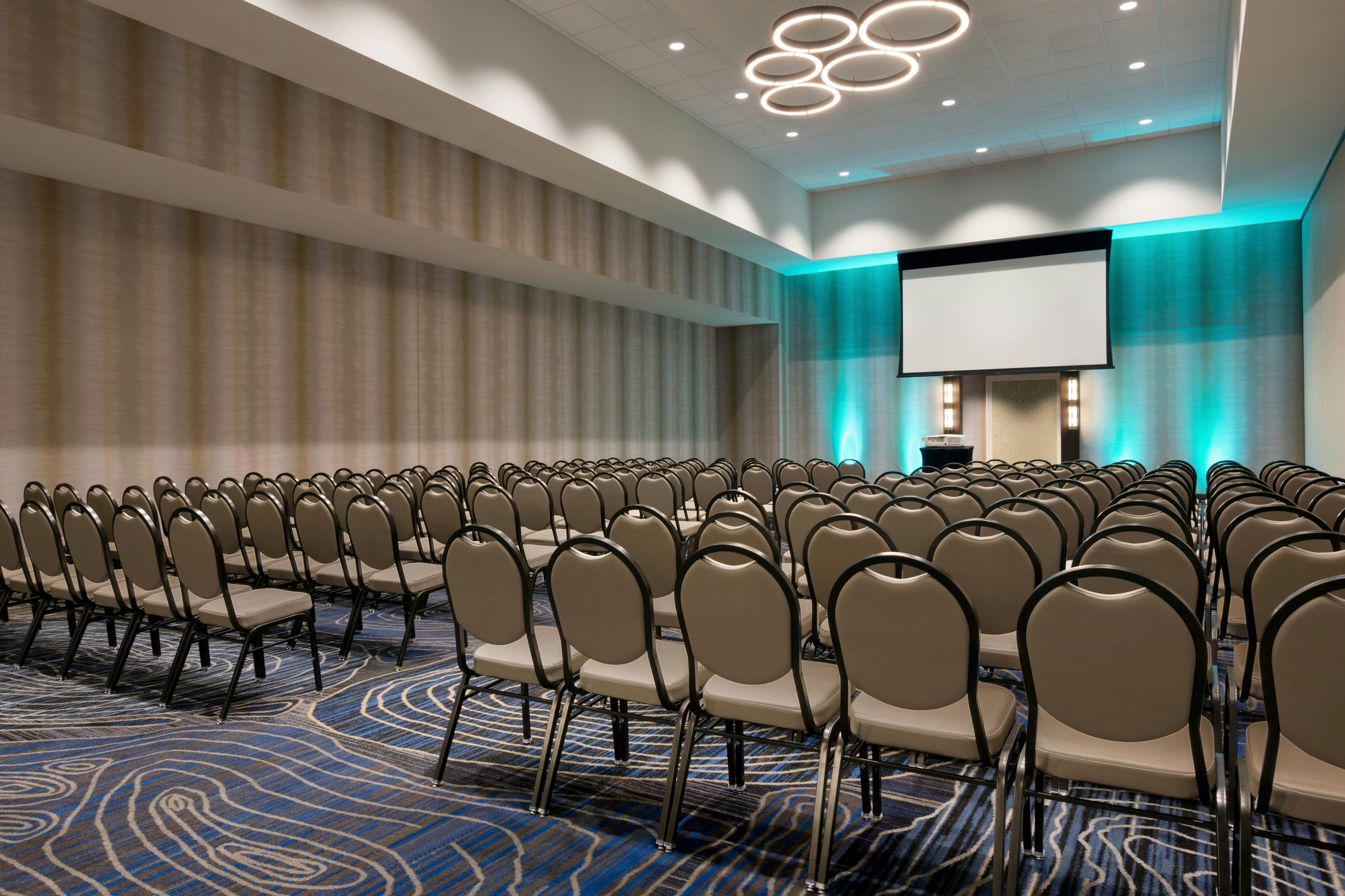 Embassy Suites by Hilton San Antonio Landmark 42/57