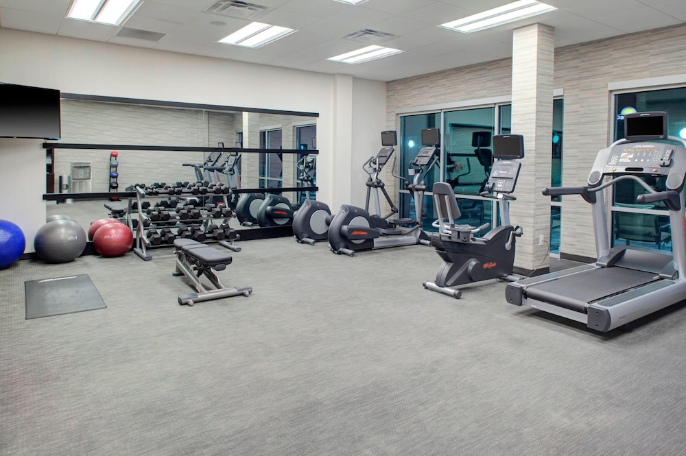 Courtyard By Marriott Atlanta Kennesaw 23/35