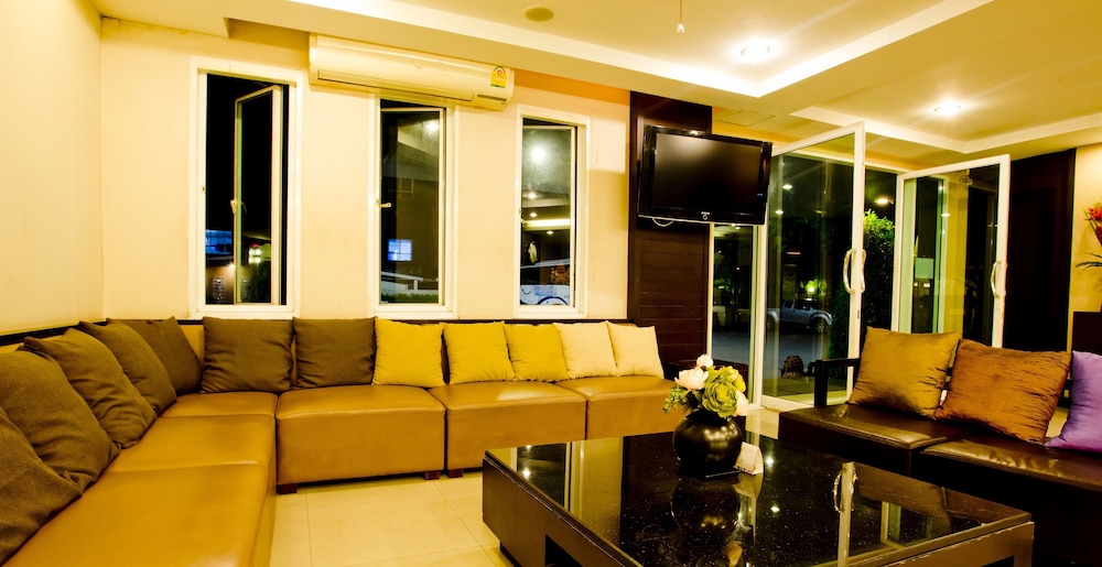 Sinsuvarn Airport Suite 49/67