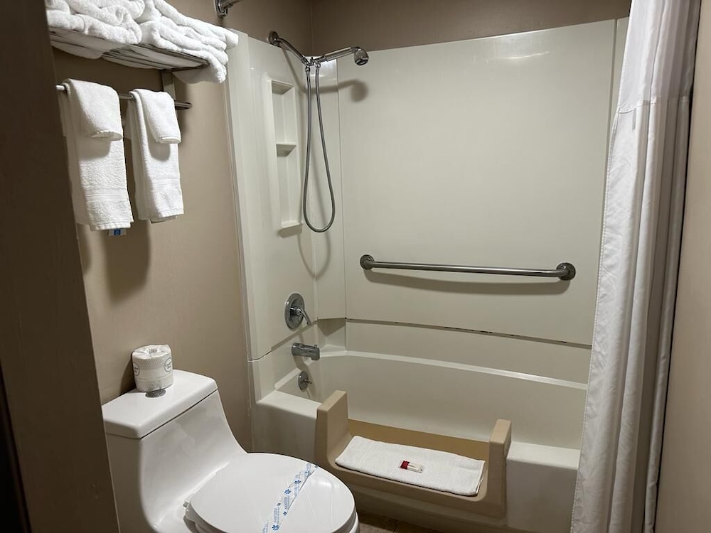 Travelodge by Wyndham Florence 52/53