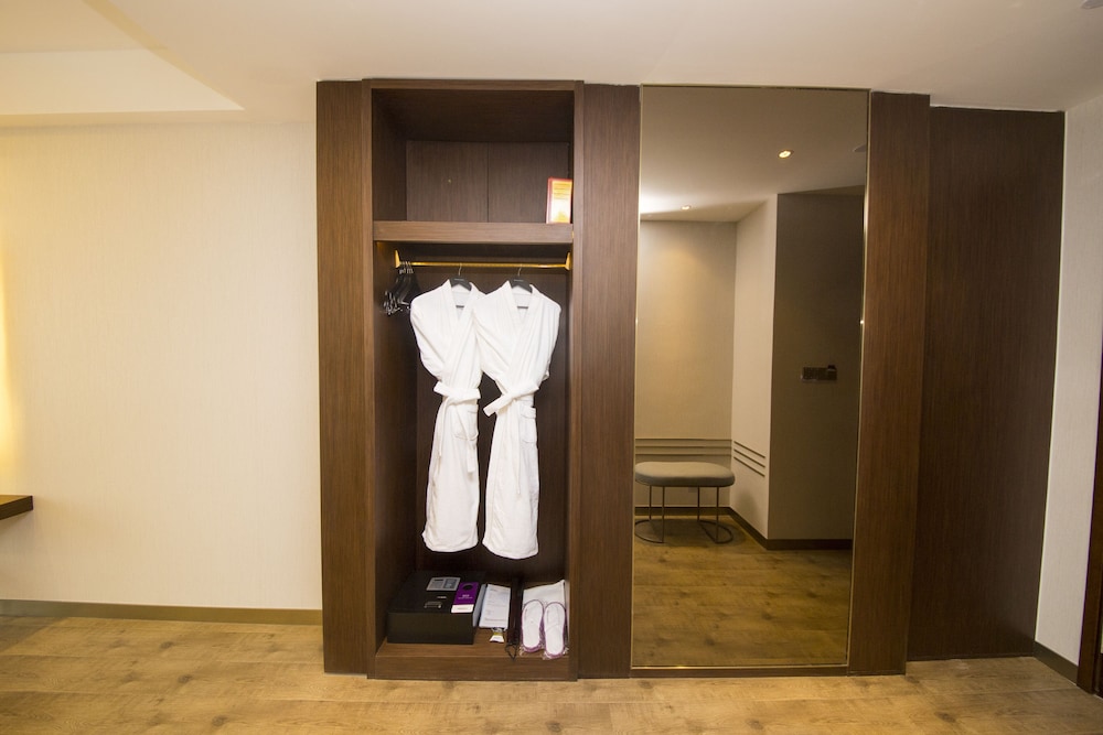 Mercure Harbin Songbei 8/46