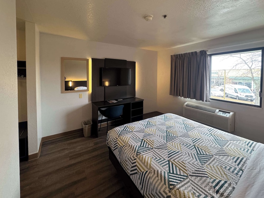 Motel6 Glenview, IL - Chicago North 35/60