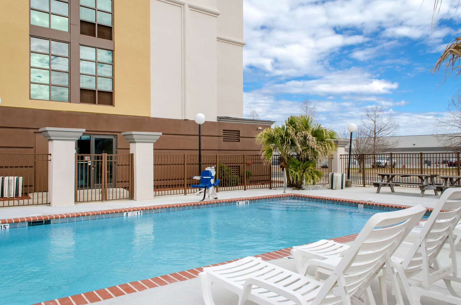 比洛克西 - 迪尔巴维尔凯富套房酒店(Comfort Inn and Suites Biloxi D Iberville) 图片3