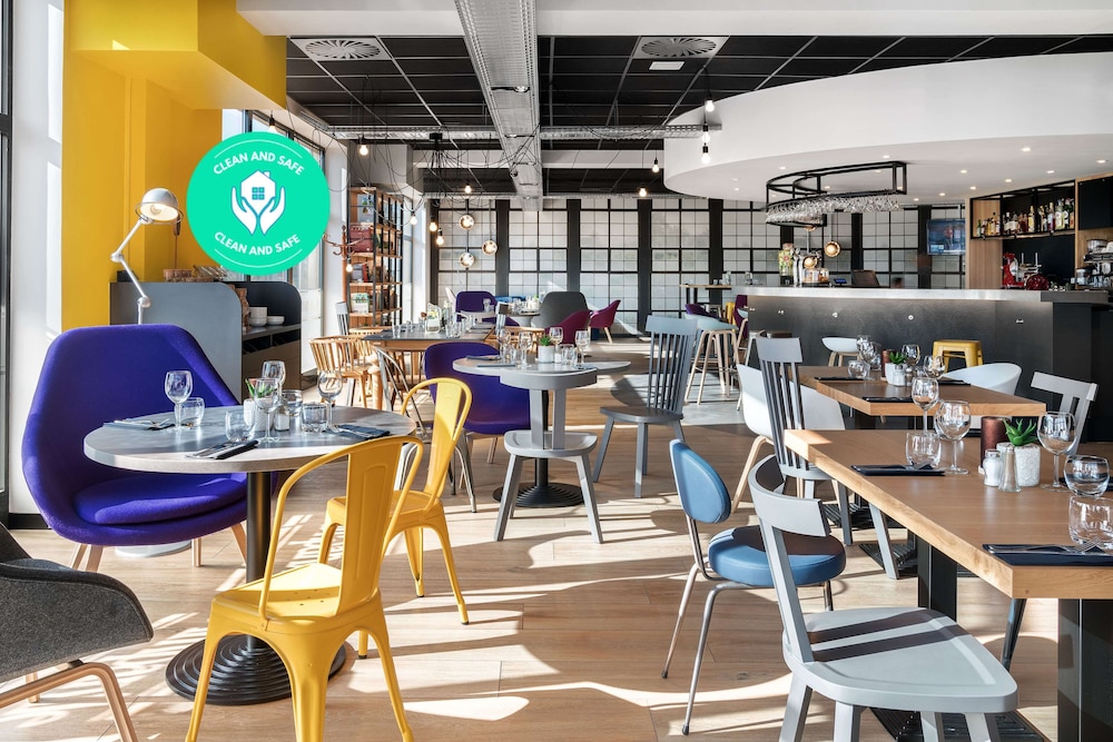 restaurant cafeteria