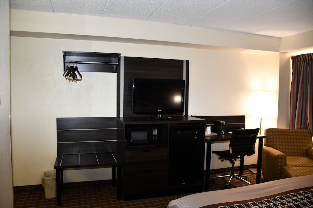 Stillwater Inn Suites 38/50