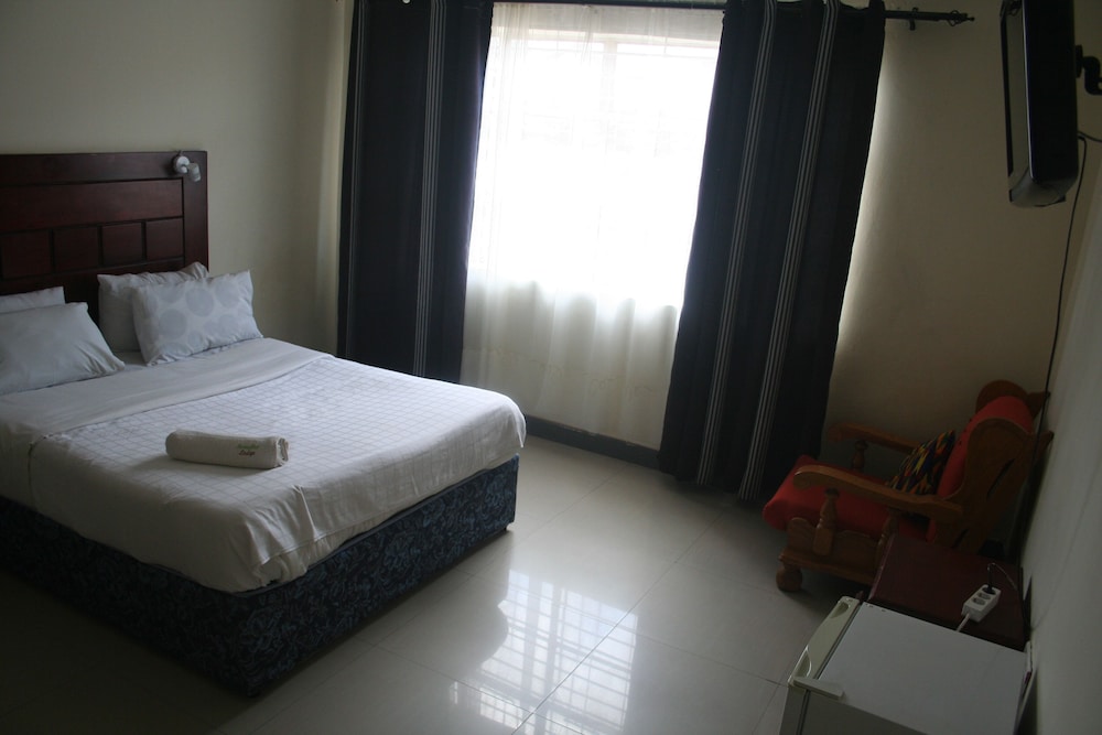 FAMILY, DOUBLE OR TWIN BED