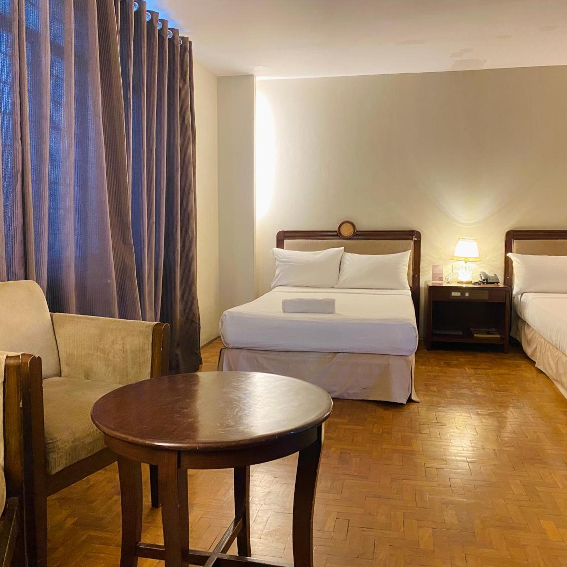 Century Plaza Hotel 32/50