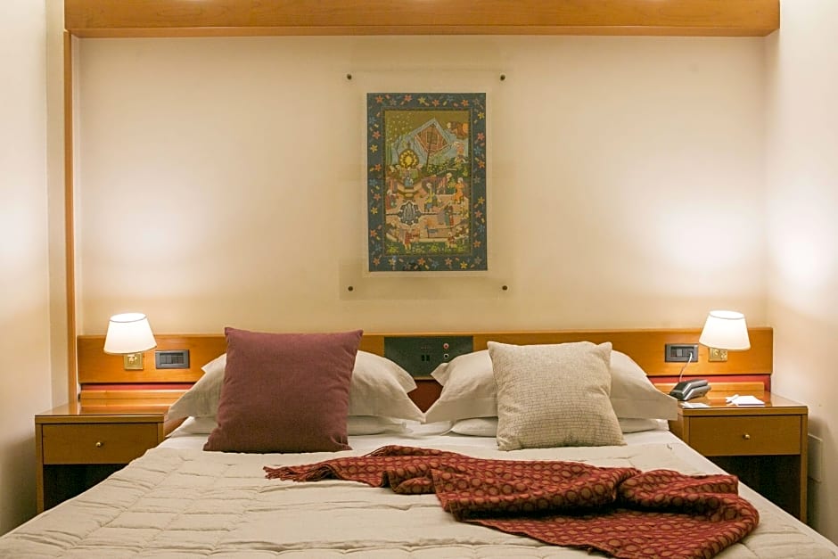 Standard, Double Bed