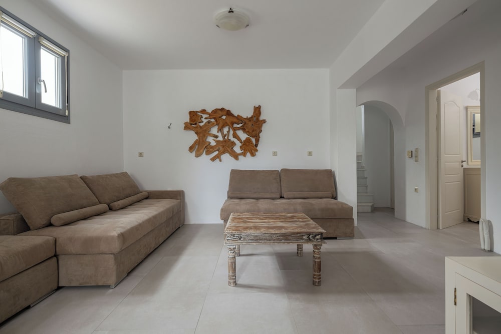 Iliada Villas 40/74