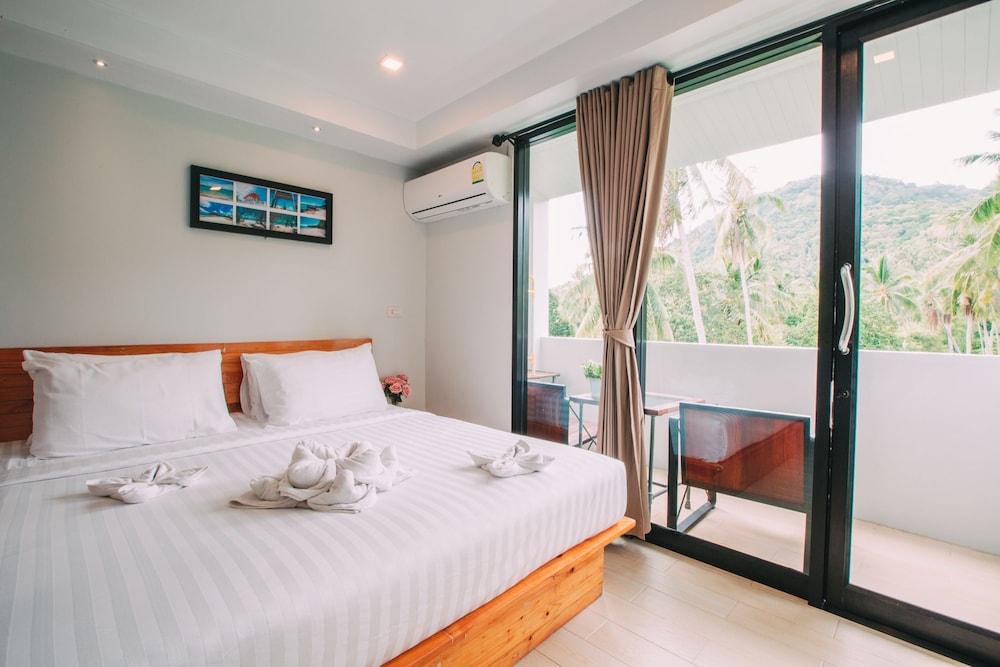 DELUXE, DOUBLE BED