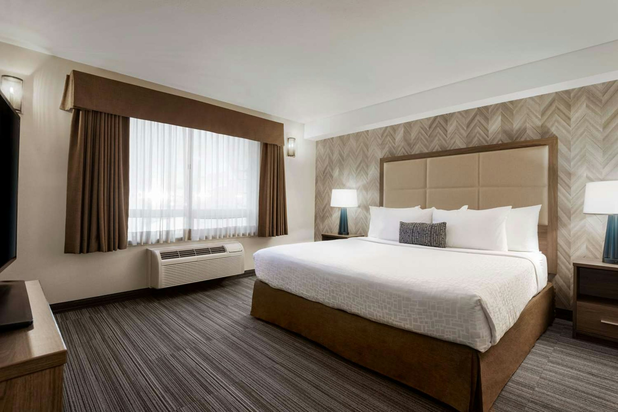 Canalta Airdrie Hotel 15/26