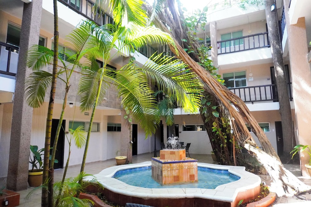 Grand Hotel Colonial Cancun 54/60