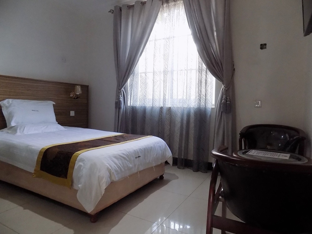 Remmings Hotel 13/33