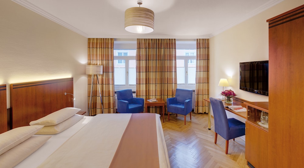 Alpen Hotel Munchen 7/36