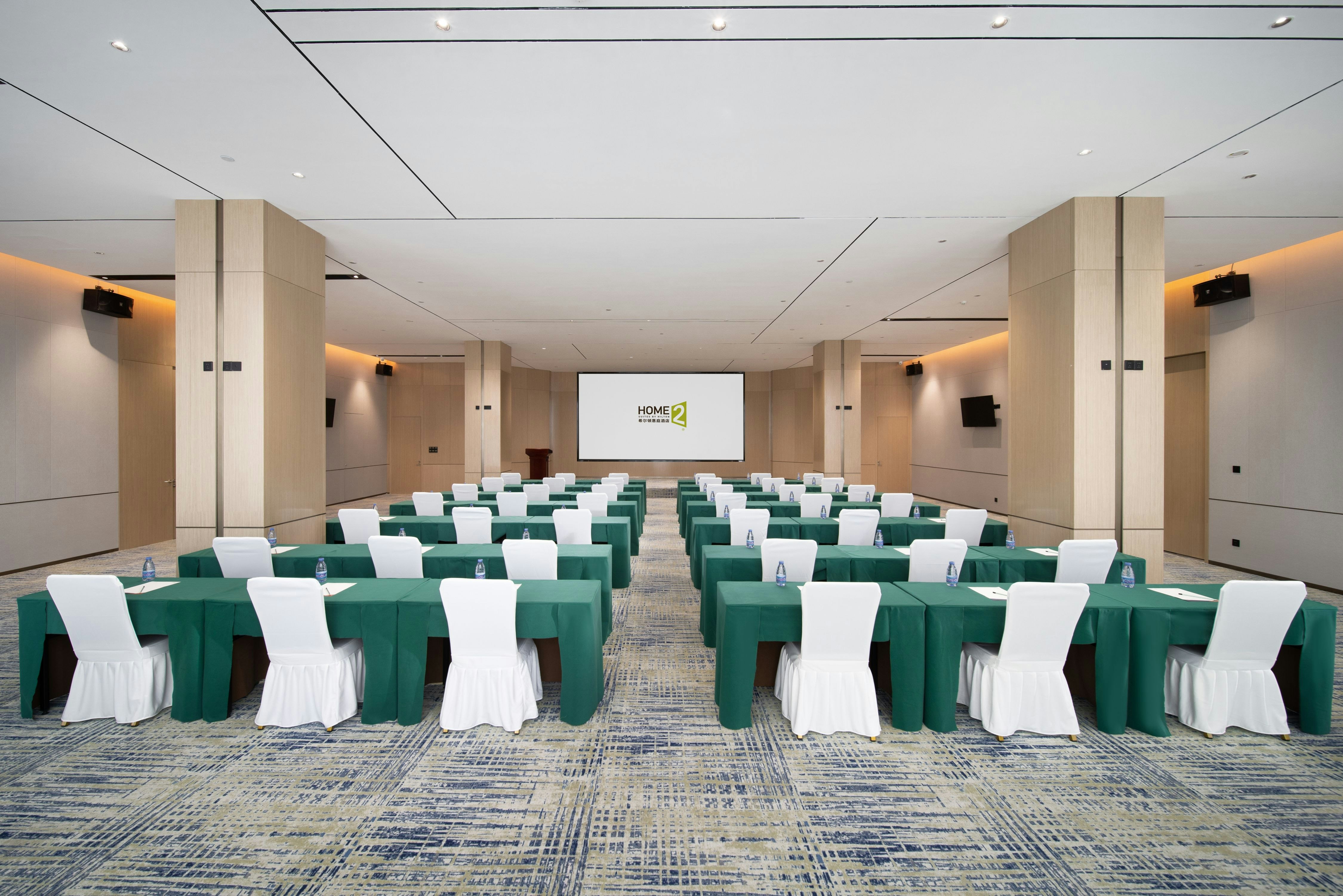 HOME2 SUITES BY HILTON WUHAN XUDONG 33/36