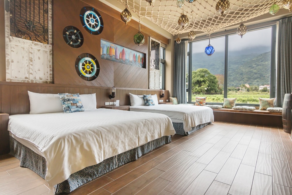 The Dawn B&B 32/68