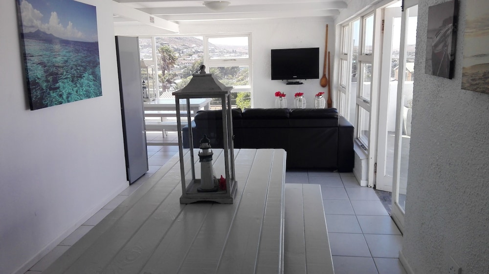 Saldanha Bay Lodge 23/32