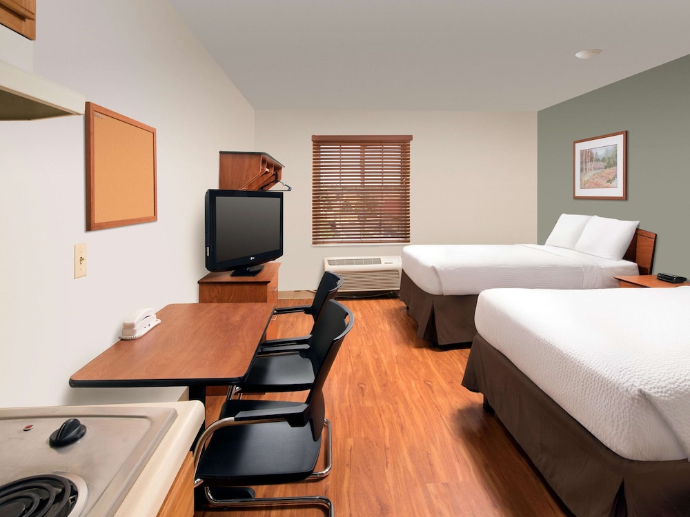 Extended Stay America Select Suites - Colorado Springs - Airport 8/38