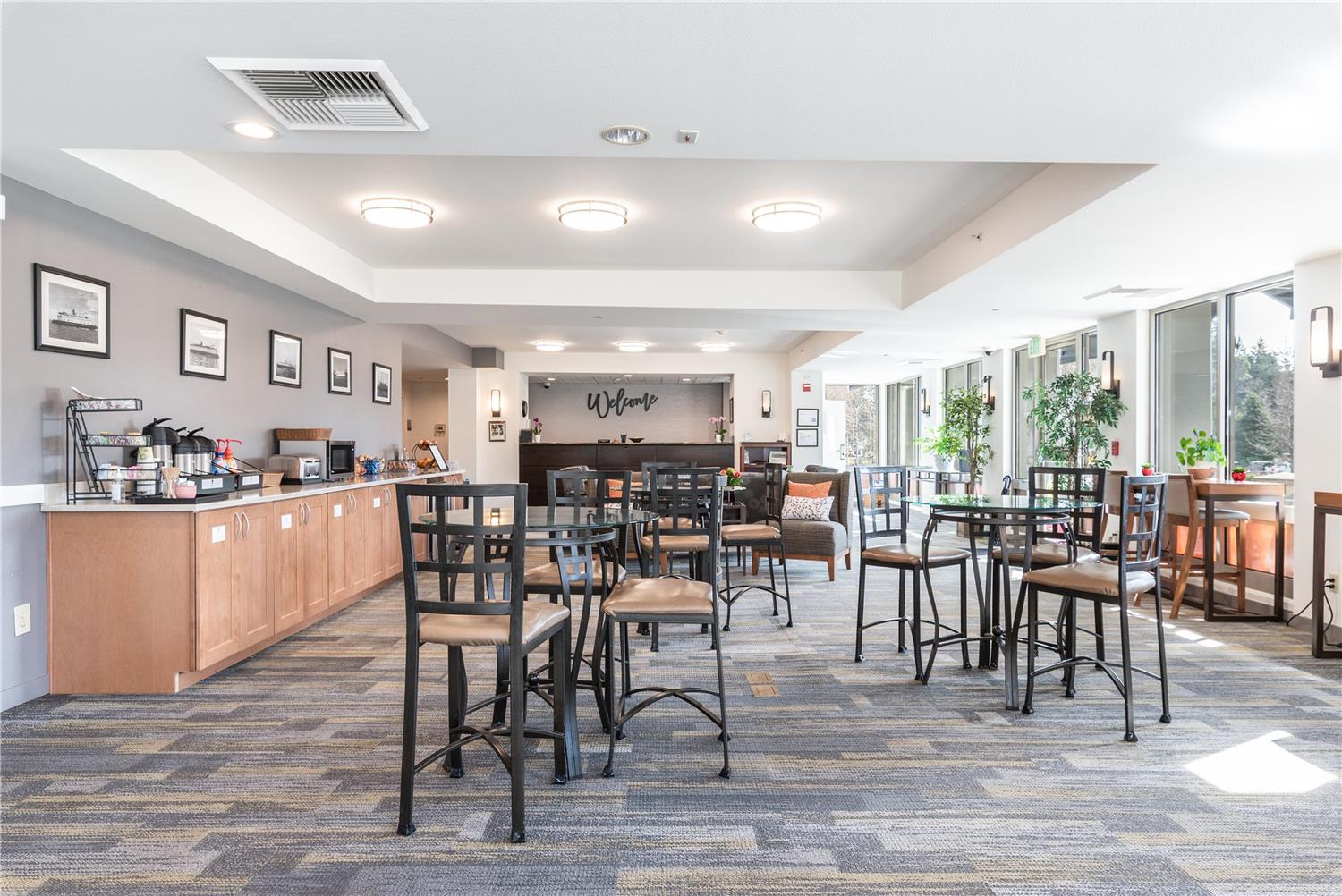 Marshall Suites Bainbridge Island, SureStay Collection by BW 25/34