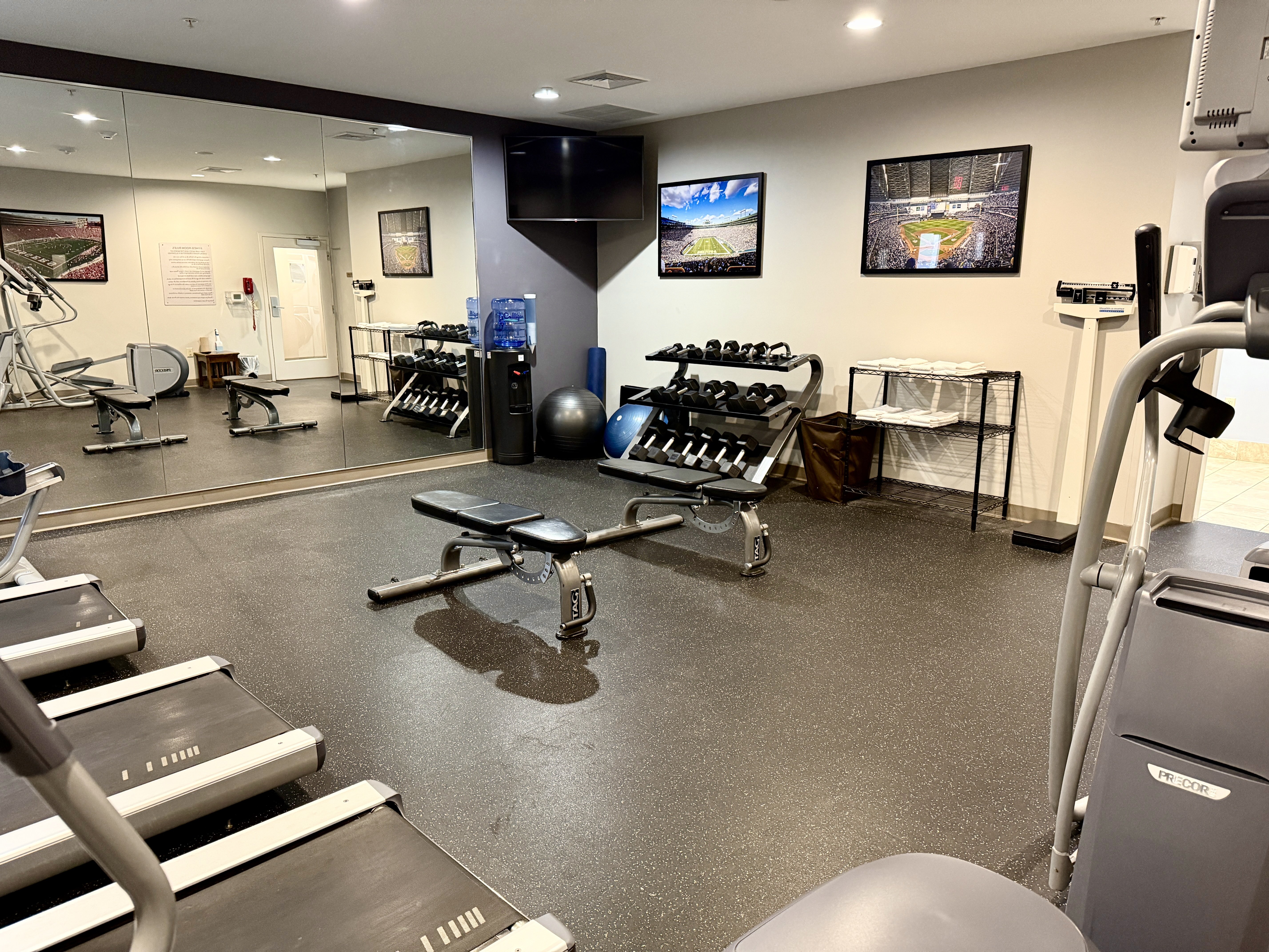 Staybridge Suites Milwaukee West-Oconomowoc 39/73