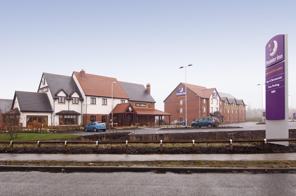 Premier Inn Rugeley 44/50