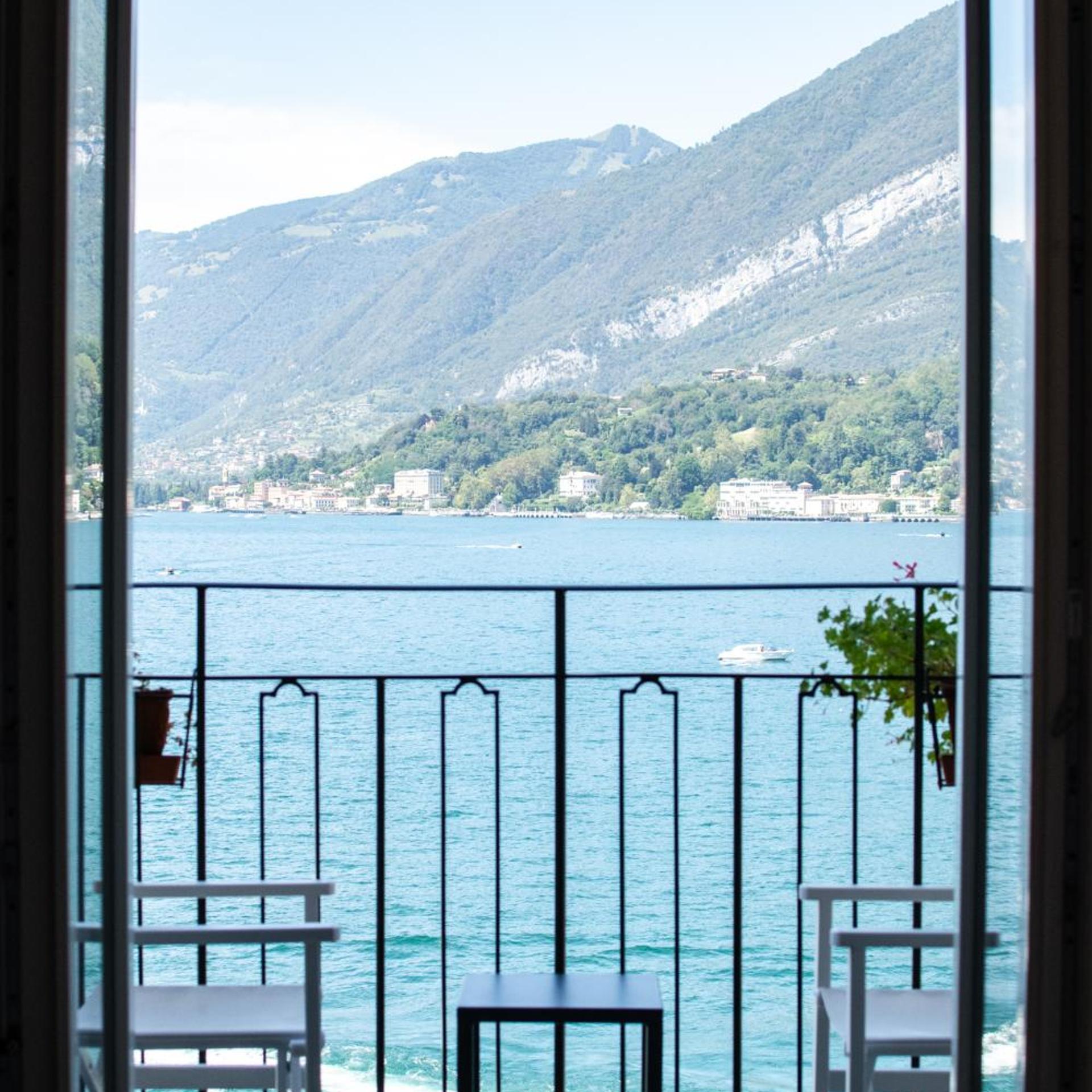 Hotel Du Lac 44/50