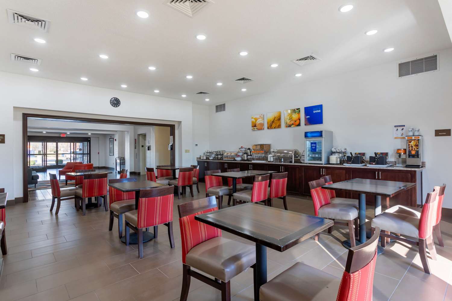 Comfort Inn & Suites Cave City 23/38