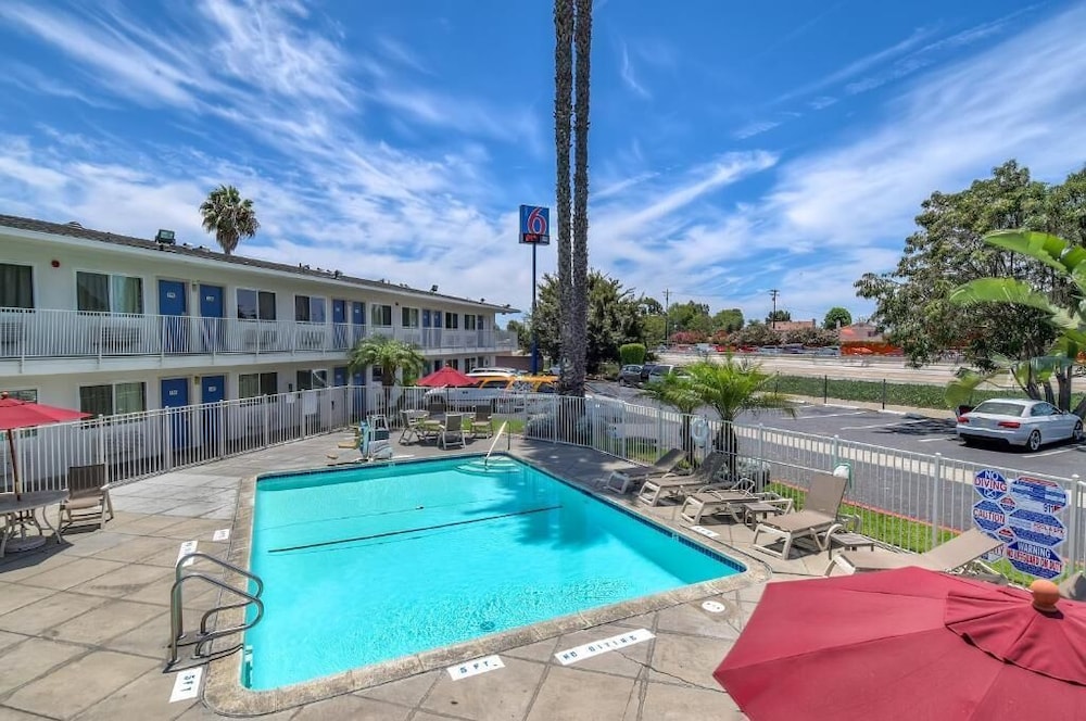 Motel6 Westminster, CA - South - Long Beach Area 38/43