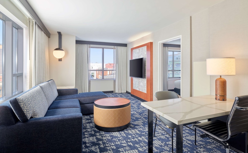 Embassy Suites By Hilton Washington D C Convention Center 50/96